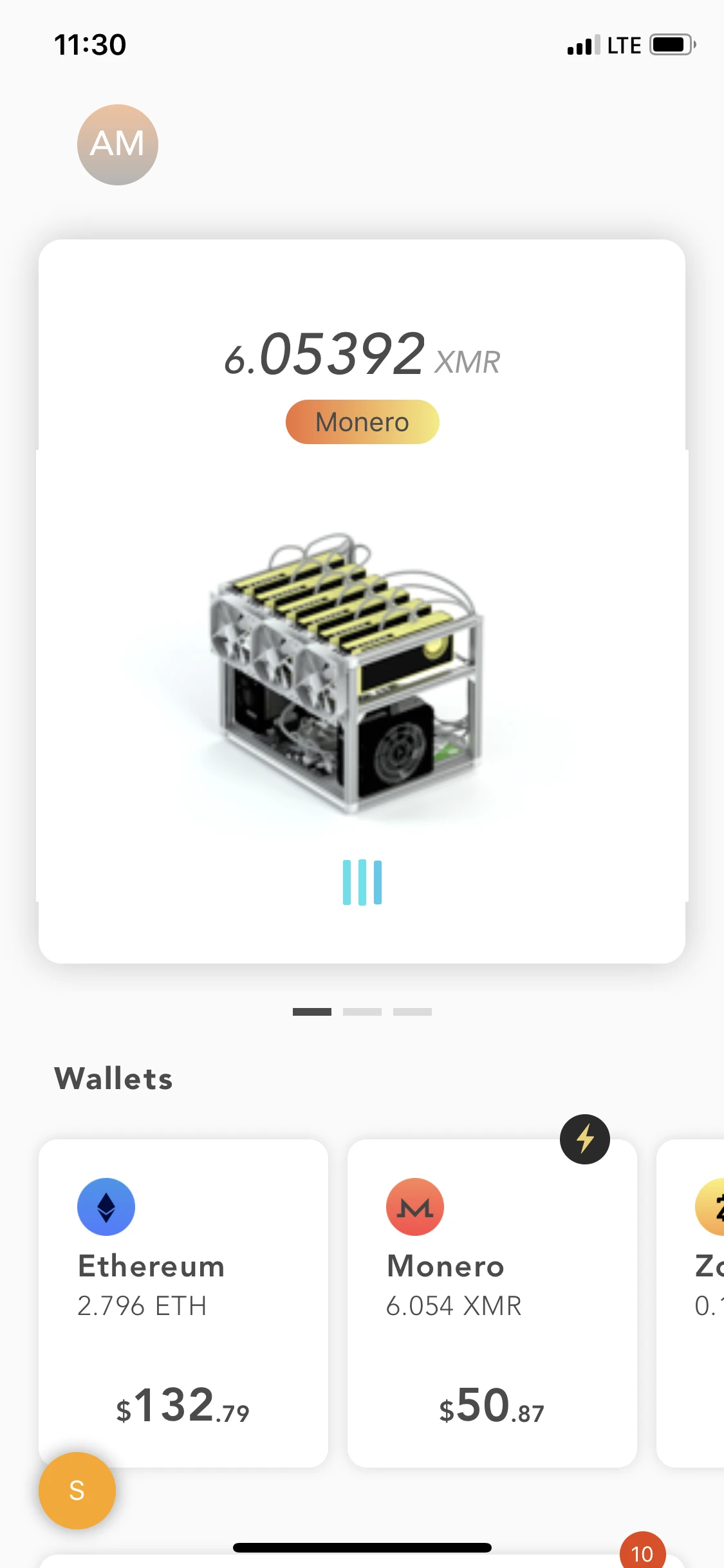Custom mining dashboard showing multiple builds and performance metrics